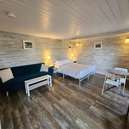 Loughview Chalet Whitehouse  ภายนอก รูปภาพ